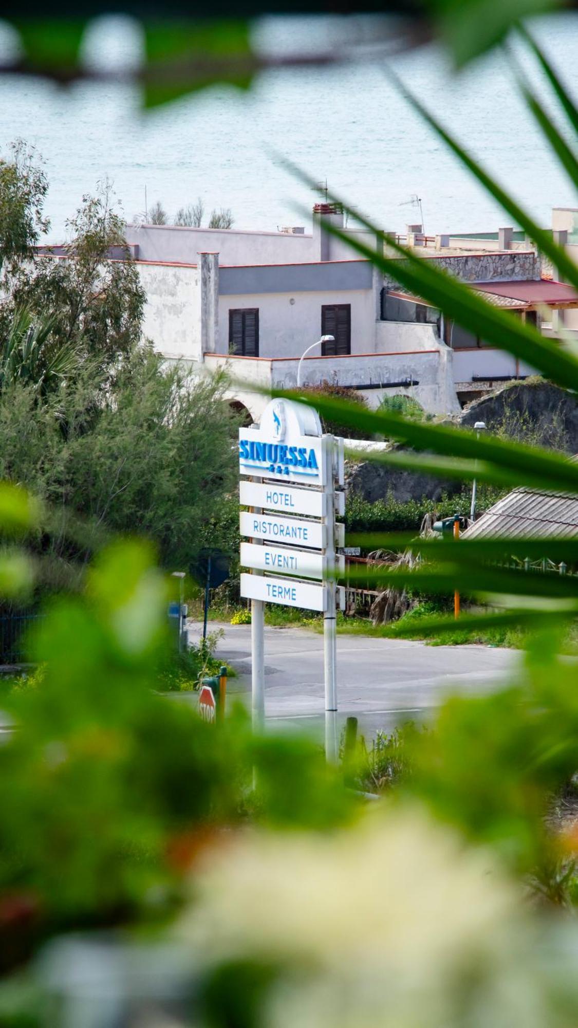 Hotel Sinuessa Terme موندراغوني المظهر الخارجي الصورة